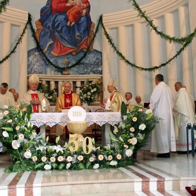 1 iulie: Rădăuţi: Jubileu de 50 de ani de slujire preoţească