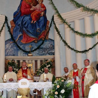 1 iulie: Rădăuţi: Jubileu de 50 de ani de slujire preoţească
