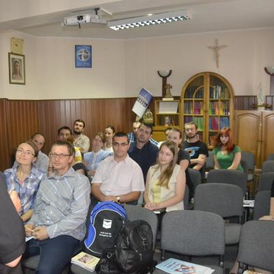 4 iulie: Iaşi: Frumuseţea şi gingăşia lui Dumnezeu prin familie