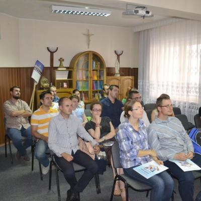 4 iulie: Iaşi: Frumuseţea şi gingăşia lui Dumnezeu prin familie