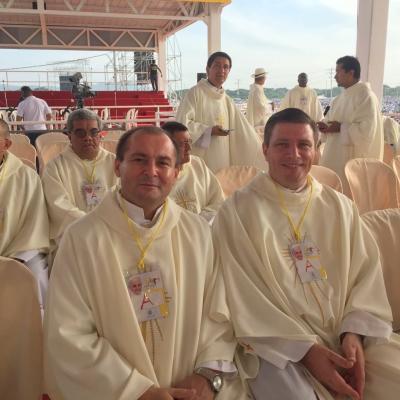 6 iulie: Ecuador: Sfânta Liturghie pentru familii prezidată de papa Francisc, în Parcul Los Samanes, Guayaquil, fiind prezenţi şi preoţii români care activează în această ţară