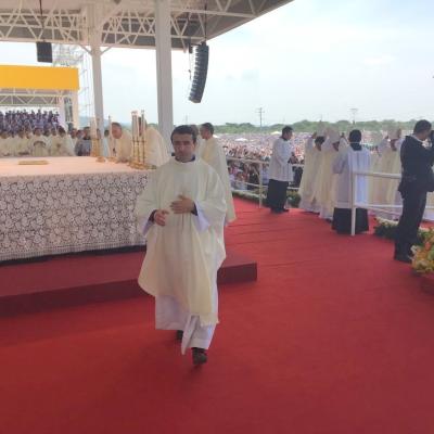 6 iulie: Ecuador: Sfânta Liturghie pentru familii prezidată de papa Francisc, în Parcul Los Samanes, Guayaquil, fiind prezenţi şi preoţii români care activează în această ţară