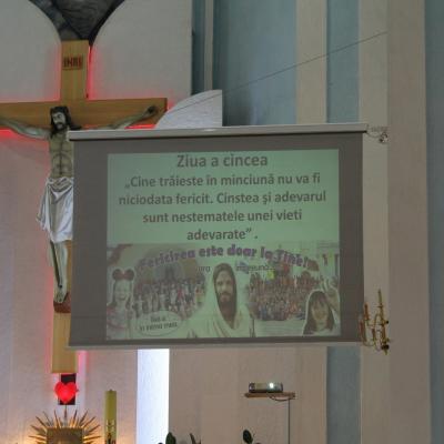 6-11 iulie: Tămăşeni: Campus "Vara împreună"