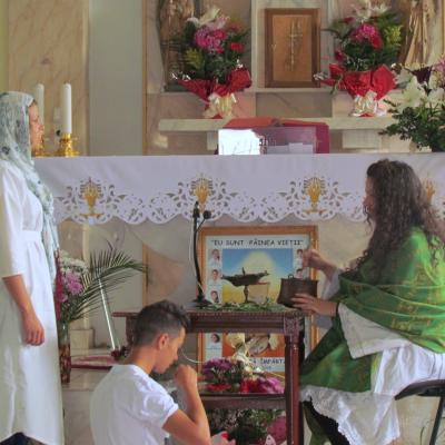 8-12 iulie: Luncaşi: Campusul "Treziţi lumea"