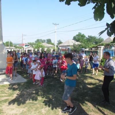 8-12 iulie: Luncaşi: Campusul "Treziţi lumea"