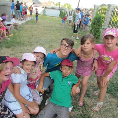 8-12 iulie: Luncaşi: Campusul "Treziţi lumea"