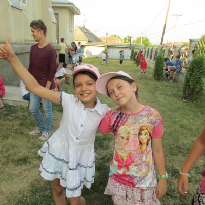 8-12 iulie: Luncaşi: Campusul "Treziţi lumea"