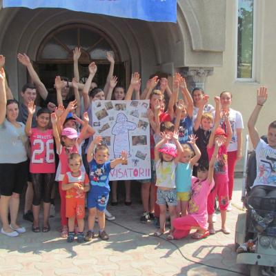 8-12 iulie: Luncaşi: Campusul "Treziţi lumea"