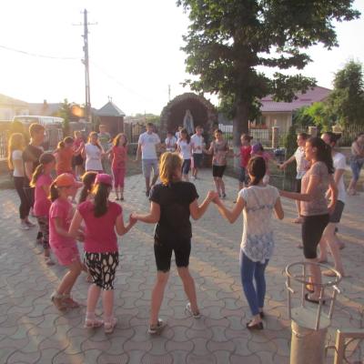 8-12 iulie: Luncaşi: Campusul "Treziţi lumea"