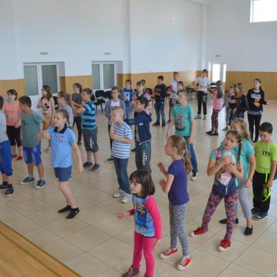 8-11 iulie: Moara: O călătorie imaginară cu Prinţul Isus la campusul de vară