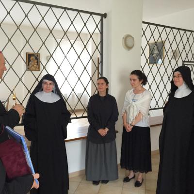 11 iulie: Viişoara: Vizita Preasfinţitului Petru Gherghel la mănăstirea "Maica Unităţii"