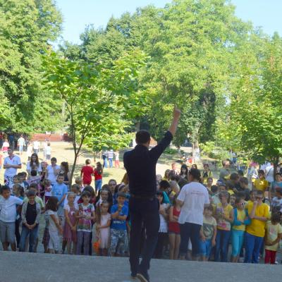 13-17 iulie: Gherăeşti: Campusul "Prinţ şi cerşetor"