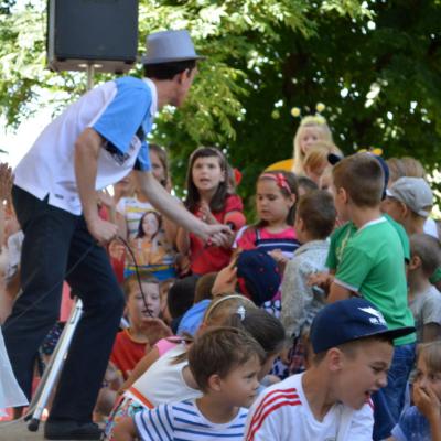 13-17 iulie: Gherăeşti: Campusul "Prinţ şi cerşetor"