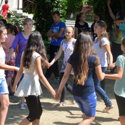13-17 iulie: Gherăeşti: Campusul "Prinţ şi cerşetor"