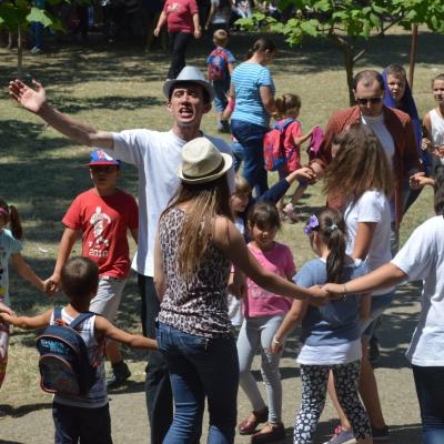 13-17 iulie: Gherăeşti: Campusul "Prinţ şi cerşetor"
