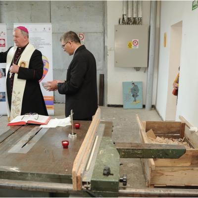 13 iulie: Bârnova: Caritas lansează ART LEMN - atelier de tâmplărie