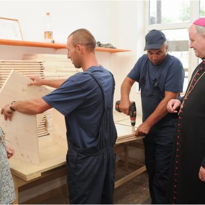 13 iulie: Bârnova: Caritas lansează ART LEMN - atelier de tâmplărie
