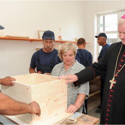 13 iulie: Bârnova: Caritas lansează ART LEMN - atelier de tâmplărie