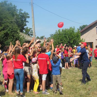 15-19 iulie: Oţeleni: Campusul "Treziţi lumea"