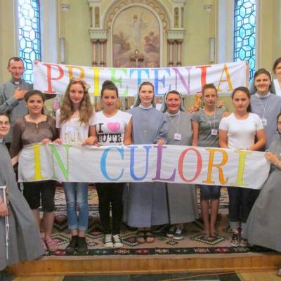 17-20 iulie: Văleni: Campusul "Prietenia în culori"