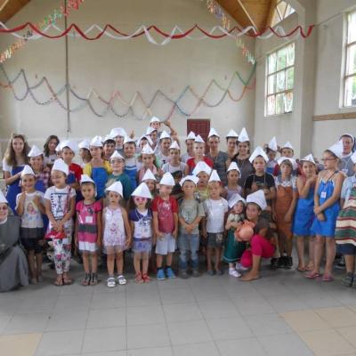 17-20 iulie: Văleni: Campusul "Prietenia în culori"