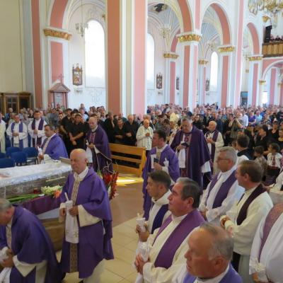 18 iulie: Luizi-Călugăra: Funeraliile părintelui Petru Patraşcu