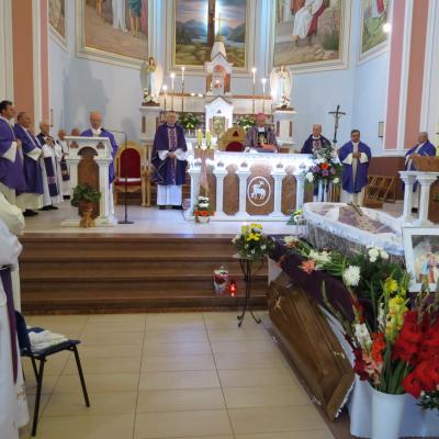 18 iulie: Luizi-Călugăra: Funeraliile părintelui Petru Patraşcu