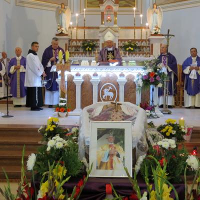 18 iulie: Luizi-Călugăra: Funeraliile părintelui Petru Patraşcu