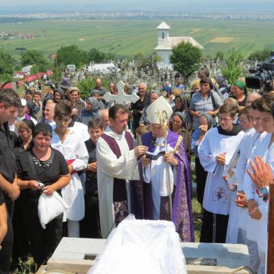 18 iulie: Luizi-Călugăra: Funeraliile părintelui Petru Patraşcu