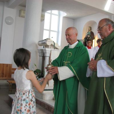 19 iulie: Huşi "Sfântul Anton de Padova": Liturghia de mulţumire a părintelui Ieronim Budulai pentru 50 ani de preoţie