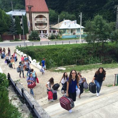 20-24 iulie: Campusul tinerilor din Parohia "Sfânta Tereza a Pruncului Isus" din Iaşi la Slănic Moldova
