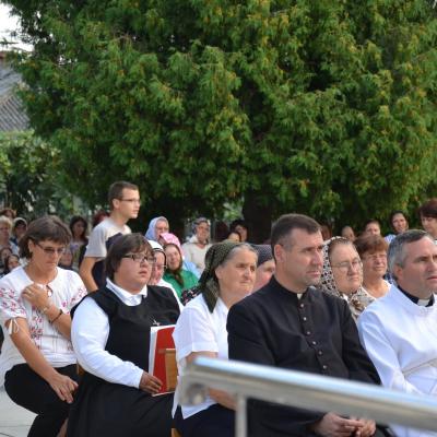 27 iulie - 2 august: Galbeni: Săptămâna familiei