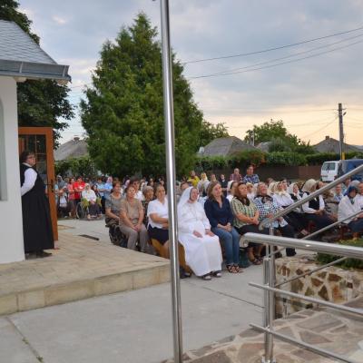 27 iulie - 2 august: Galbeni: Săptămâna familiei