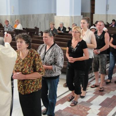28 iulie: Cacica: Liturghie de mulţumire a preoţilor nou-sfinţiţi