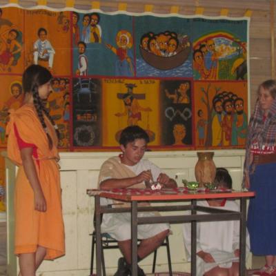 29 iulie - 2 august: Sprânceana: Campus "Treziţi lumea"