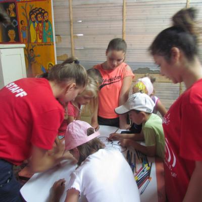 29 iulie - 2 august: Sprânceana: Campus "Treziţi lumea"