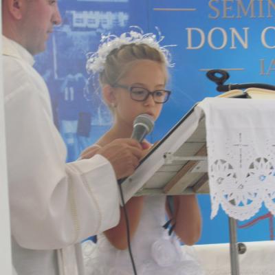 29 iulie - 2 august: Sprânceana: Campus "Treziţi lumea"