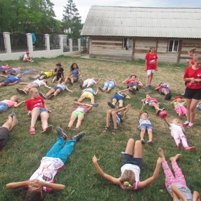 29 iulie - 2 august: Sprânceana: Campus "Treziţi lumea"