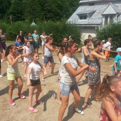 30 iulie - 5 august: Slănic Moldova: Campusul "Sfinţii, prietenii copiilor"