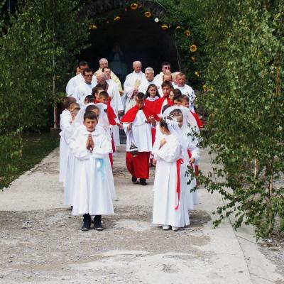 1 august: Ciugheş: Liturghia de mulţumire a părintelui Ieronim Budulai pentru 50 ani de Preoţie