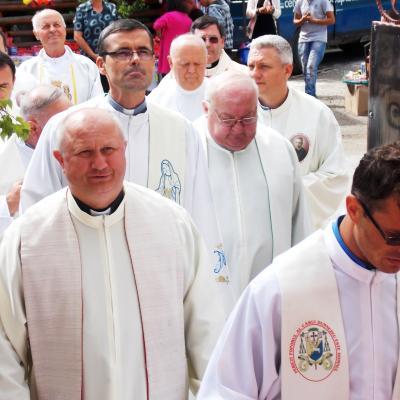 1 august: Ciugheş: Liturghia de mulţumire a părintelui Ieronim Budulai pentru 50 ani de Preoţie
