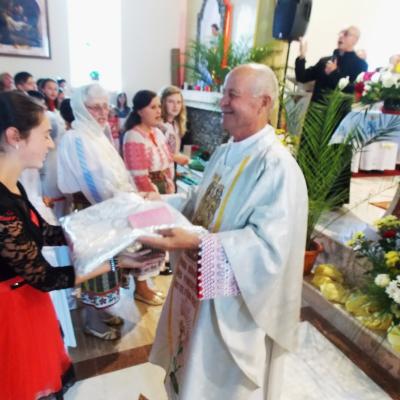 1 august: Ciugheş: Liturghia de mulţumire a părintelui Ieronim Budulai pentru 50 ani de Preoţie