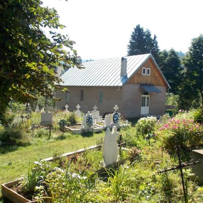 1 august: Ciugheş: Liturghia de mulţumire a părintelui Ieronim Budulai pentru 50 ani de Preoţie