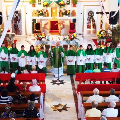 1 august: Ciugheş: Liturghia de mulţumire a părintelui Ieronim Budulai pentru 50 ani de Preoţie
