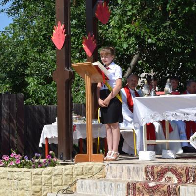 1 august: Valea Mică: Administrarea sacramentului sfântului Mir