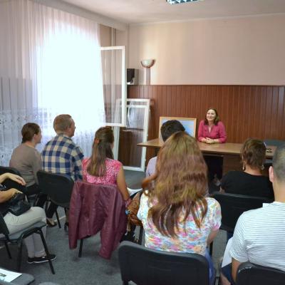 1 august: Iaşi: Ultima etapă a cursurilor pentru logodnici