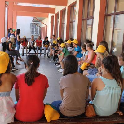 3-9 august: Buruieneşti: Campus "Prietenia în culori"