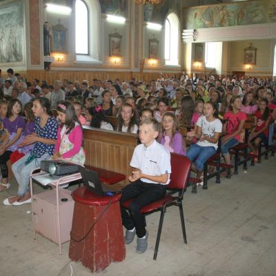 3-9 august: Buruieneşti: Campus "Prietenia în culori"