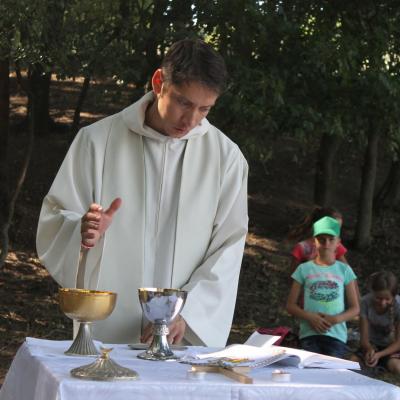 3-9 august: Buruieneşti: Campus "Prietenia în culori"