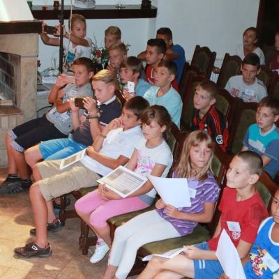 3 august: Moineşti: Tabără de Vară în cadrul Proiectului "Clubul Social al Tinerilor Băcăuani"